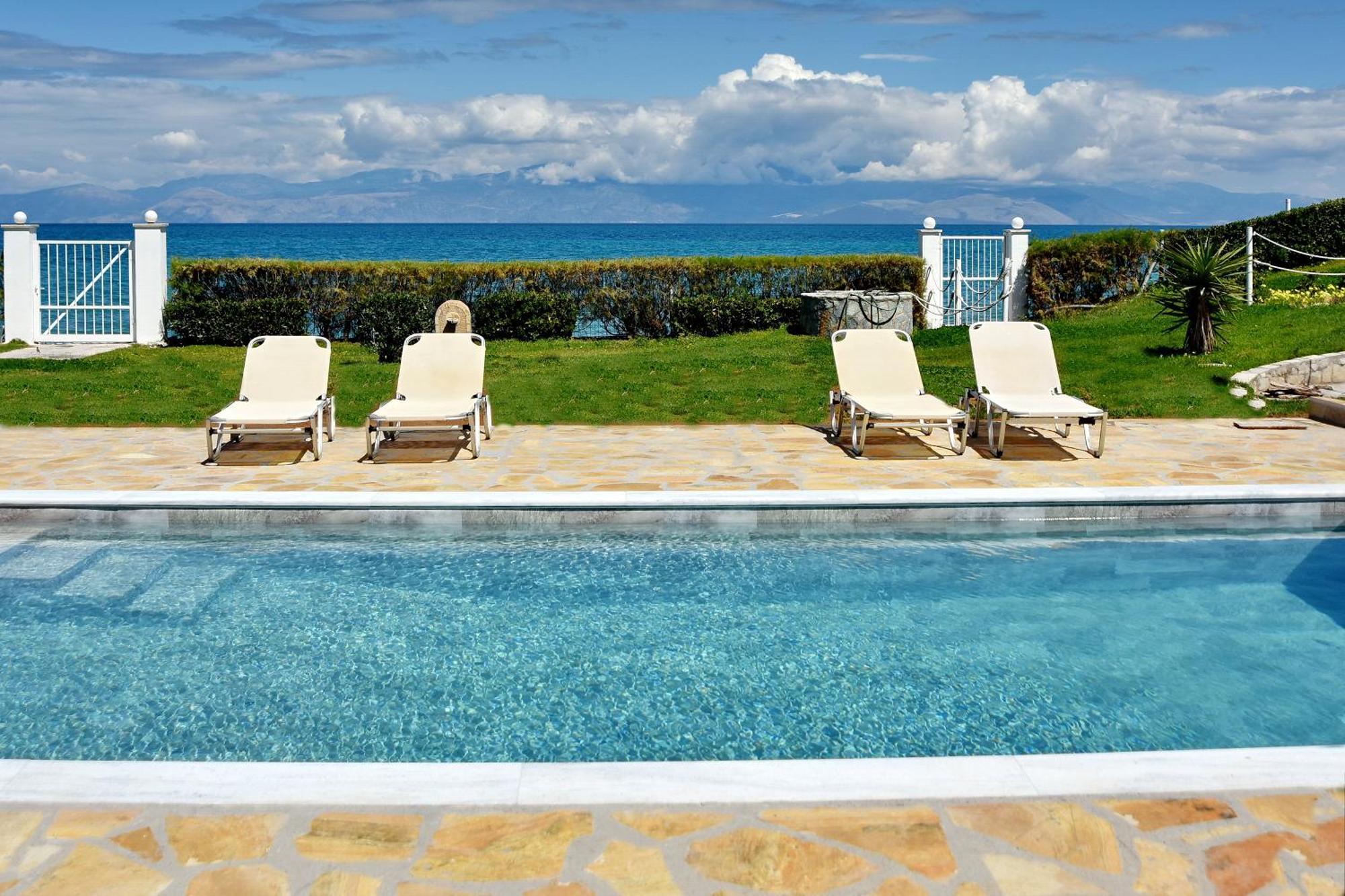 Antorina Beachfront Villas With Private Pools Kamari  Exterior foto